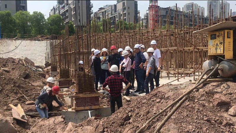 房屋建筑施工总承包资质办理：流程详解与注意事项
